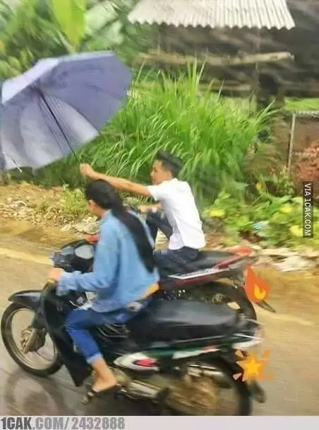 pengen romantis malah jadi gagal © 1cak.com pengen romantis malah jadi gagal © 1cak.com