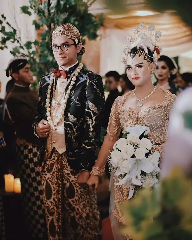 Momen ngunduh mantu penyanyi © berbagai sumber