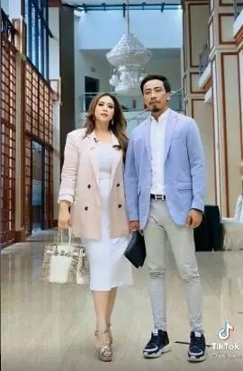 Maharani Kemala & Dewa Gede dari pacaran hingga jadi crazy rich  © 2022 Instagram  Maharani Kemala & Dewa Gede dari pacaran hingga jadi crazy rich  © 2022 Instagram