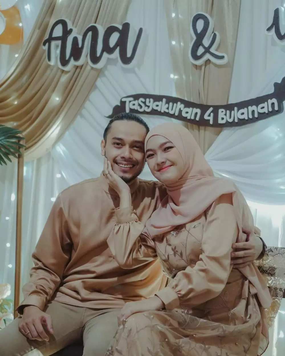 Momen syukuran 4 bulanan pesinetron © berbagai sumber Momen syukuran 4 bulanan pesinetron © berbagai sumber