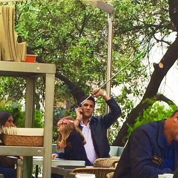 potret lucu melawan normal © berbagai sumber