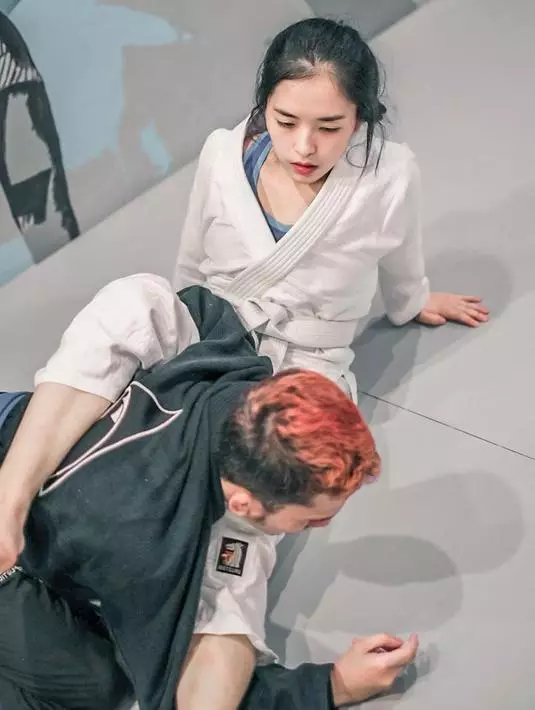 Michelle Wanda bela diri © Instagram