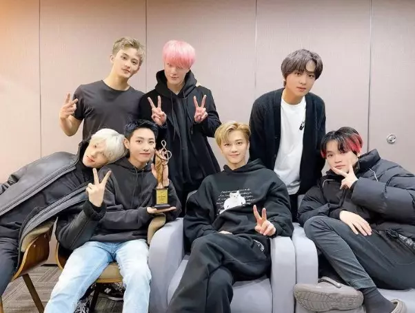 Potret terbaru Renjun NCT © berbagai sumber Potret terbaru Renjun NCT © berbagai sumber