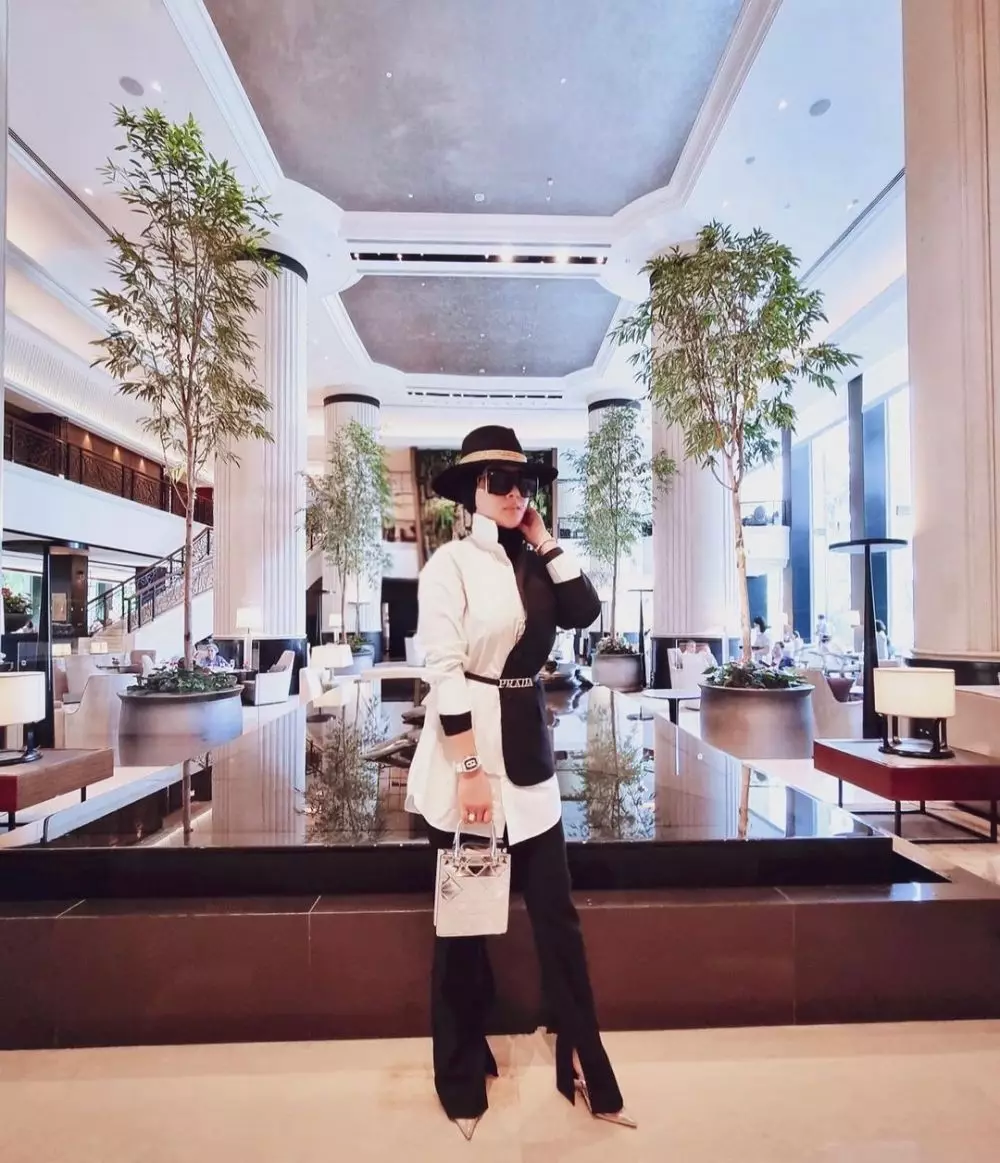 Penampilan terbaru Syahrini disebut langsing Instagram/@princessyahrini Penampilan terbaru Syahrini disebut langsing Instagram/@princessyahrini