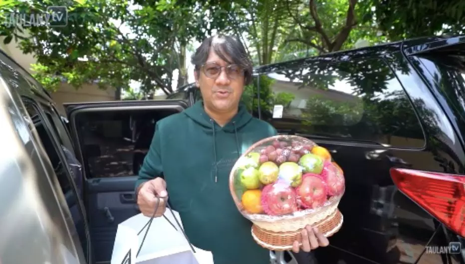 kondisi Tukul dijenguk Andre Berbagai sumber