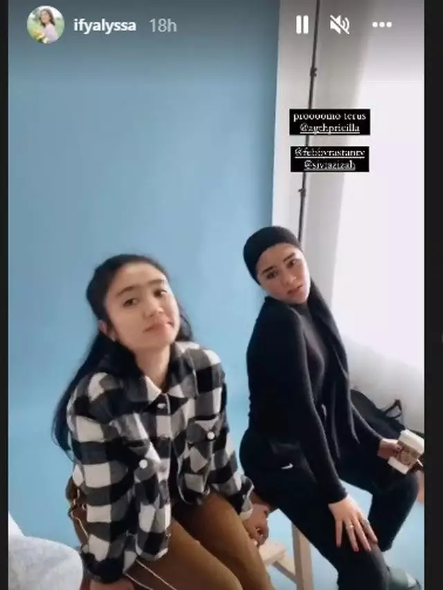 momen reuni Girlband Blink Instagram momen reuni Girlband Blink Instagram