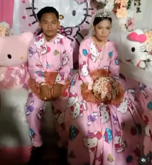 potret kocak orang pakai outif nyeleneh © 2022 berbagai sumber 