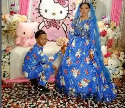 potret kocak orang pakai outif nyeleneh © 2022 berbagai sumber 