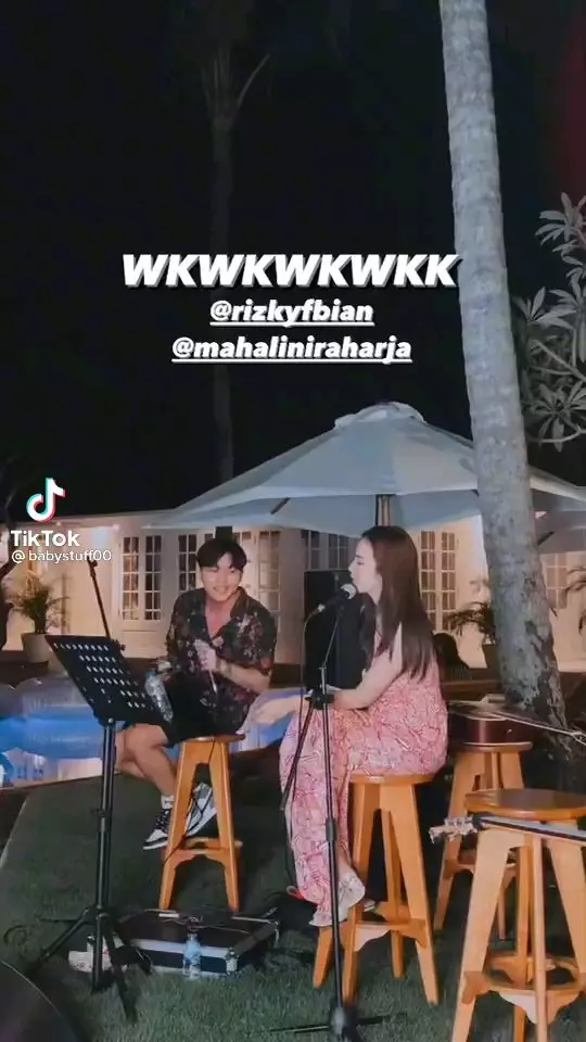 potret mesra rizky febian dan mahalini © berbagai sumber potret mesra rizky febian dan mahalini © berbagai sumber