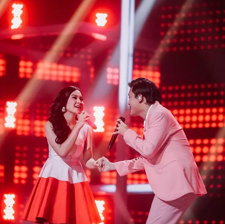 potret mesra rizky febian dan mahalini © berbagai sumber potret mesra rizky febian dan mahalini © berbagai sumber