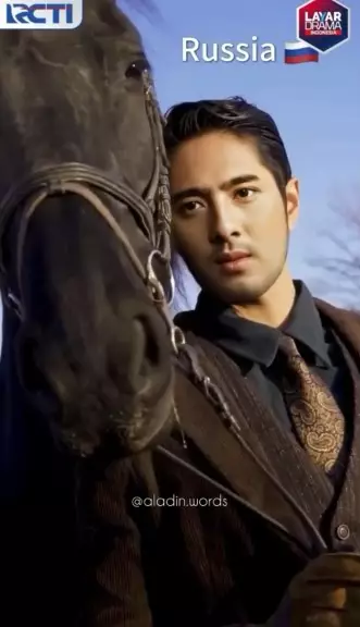 Editan wajah Arya Saloka versi berbagai negara © Instagram