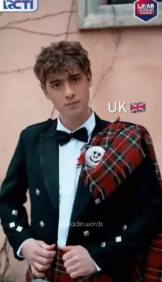 Editan wajah Arya Saloka versi berbagai negara © Instagram