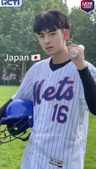 Editan wajah Arya Saloka versi berbagai negara © Instagram