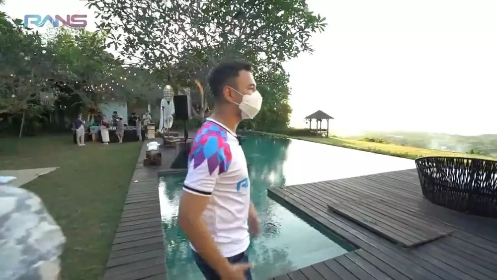 potret vila maharani kemala di bali © YouTube