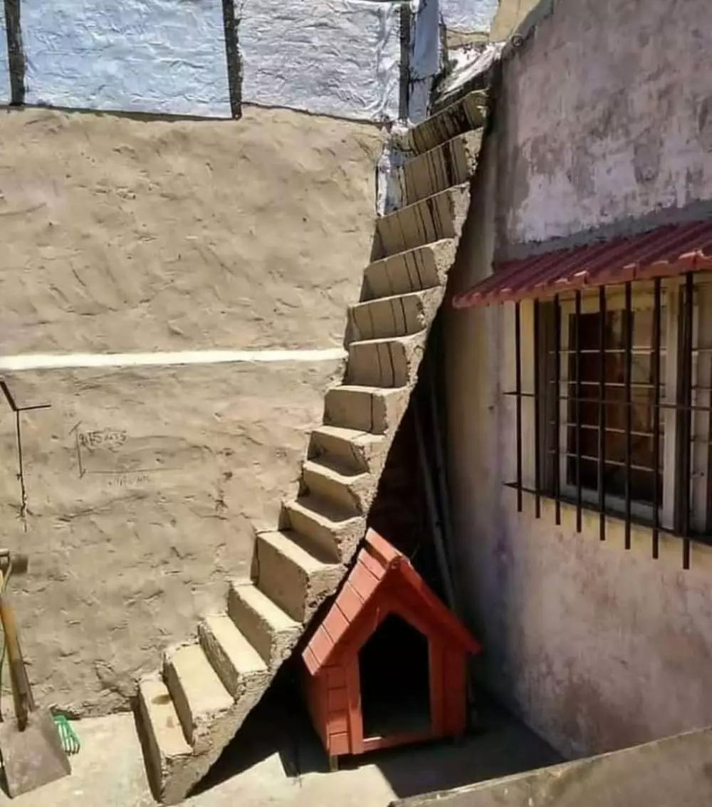 potret kocak desain interior absurd  © 2022 berbagai sumber