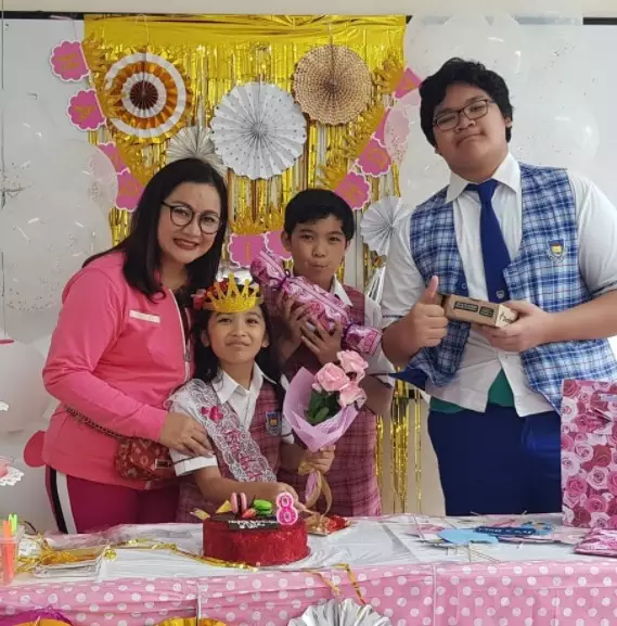 Angel Ibrahim jadi ibu bhayangkari © Instagram Angel Ibrahim jadi ibu bhayangkari © Instagram