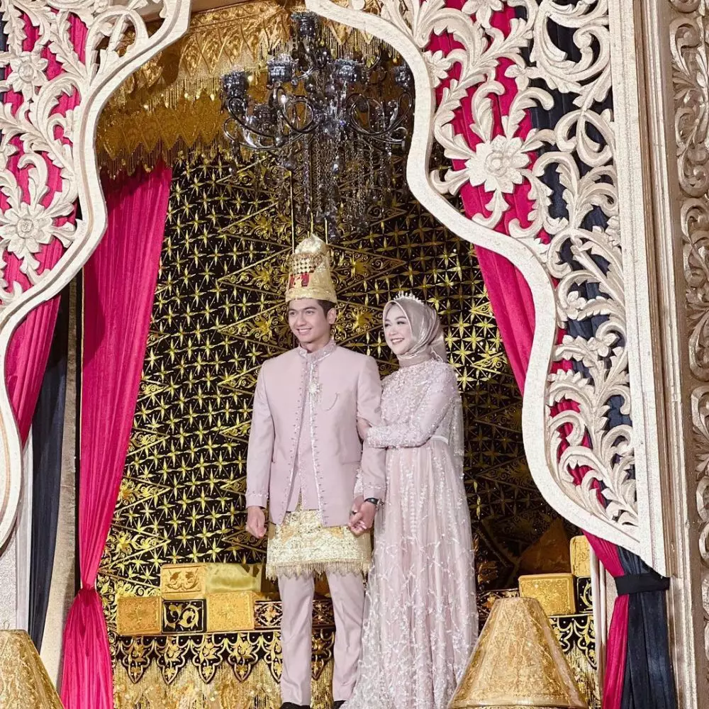 Momen ngunduh mantu Ria Ricis © berbagai sumber