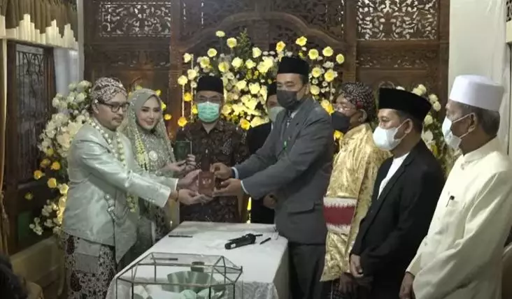 akad nikah Rara Nawangsih © YouTube akad nikah Rara Nawangsih © YouTube