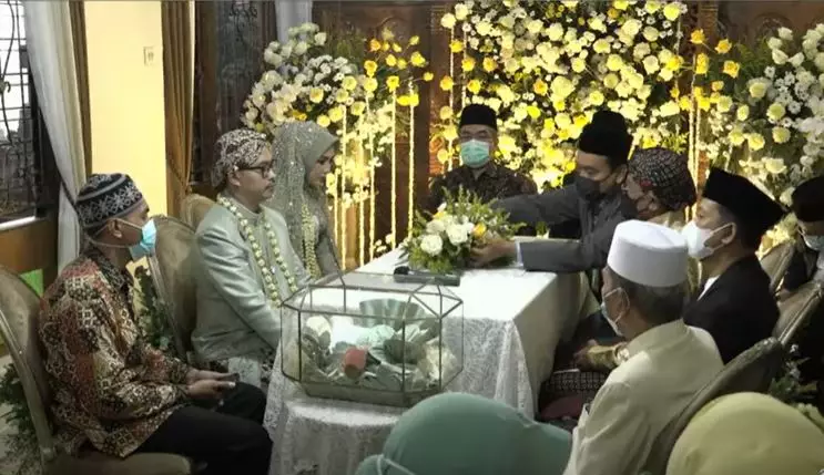akad nikah Rara Nawangsih © YouTube akad nikah Rara Nawangsih © YouTube
