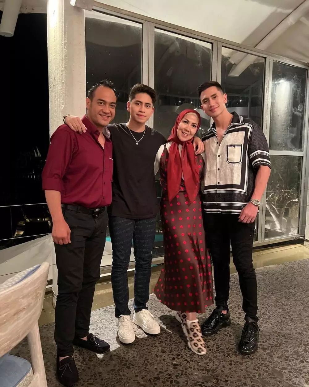 pertemuan perdana Verrell dan Ferry Irawan Berbagai sumber pertemuan perdana Verrell dan Ferry Irawan Berbagai sumber