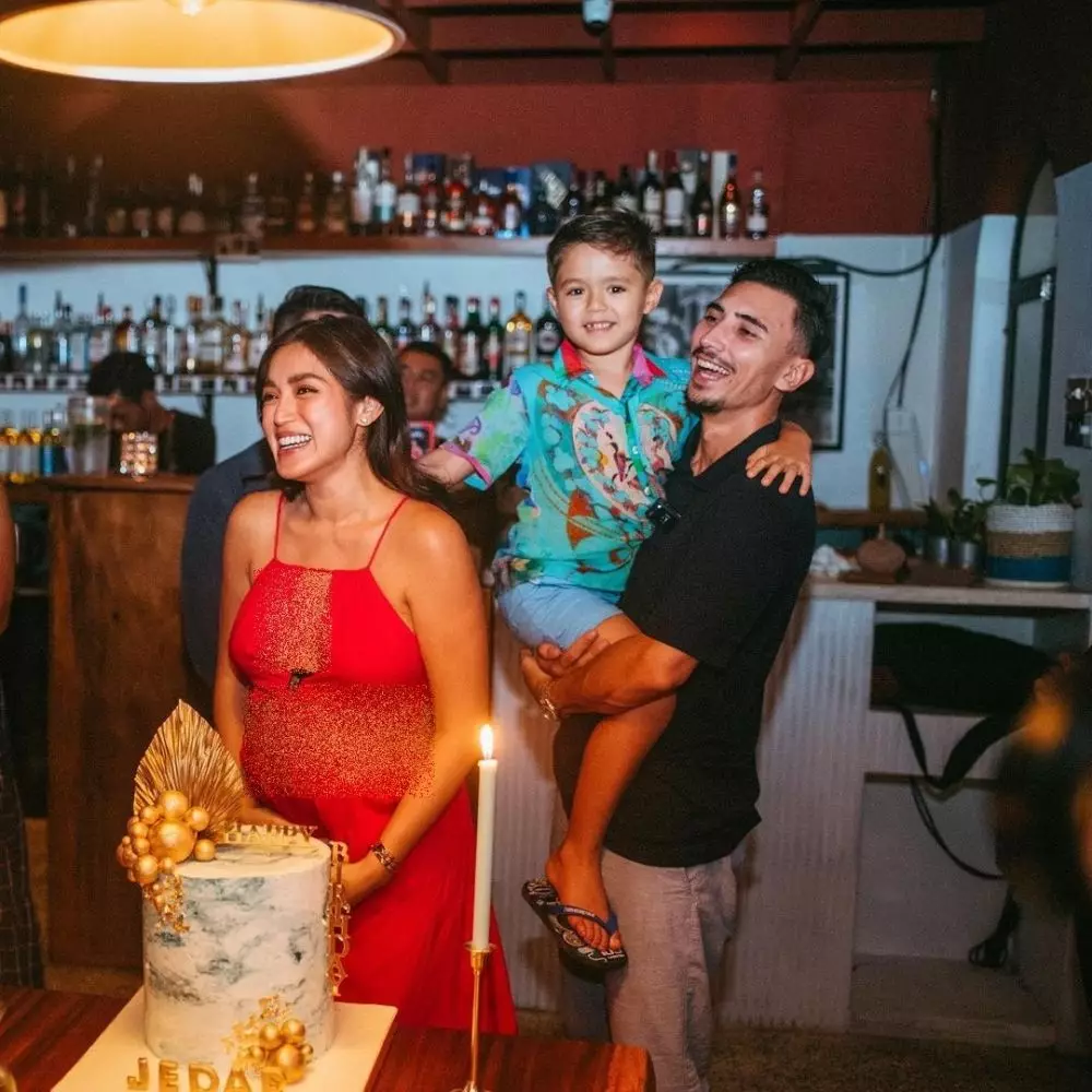 ulang tahun Jessica Iskandar ke-34_ berbagai sumber