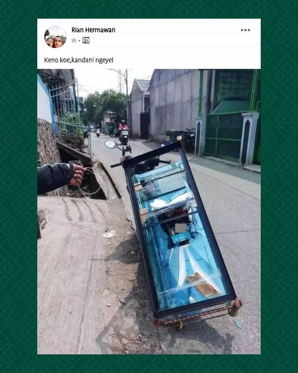 driver ojek online bawa barang pelanggan © Instagram driver ojek online bawa barang pelanggan © Instagram