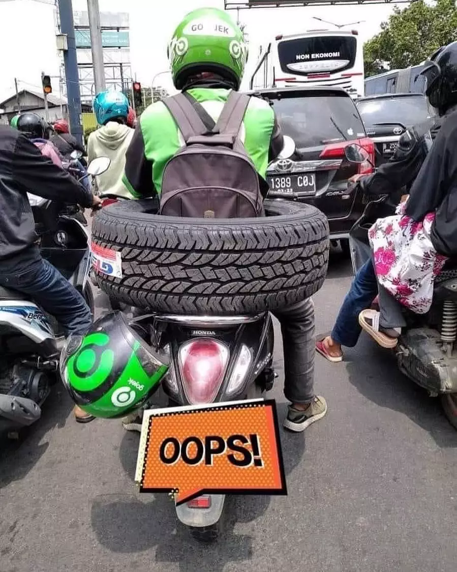 driver ojek online bawa barang pelanggan © Instagram driver ojek online bawa barang pelanggan © Instagram