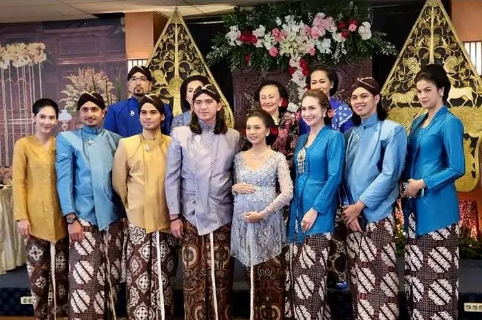 tujuh bulanan Kinan TMTM Berbagai sumber tujuh bulanan Kinan TMTM Berbagai sumber