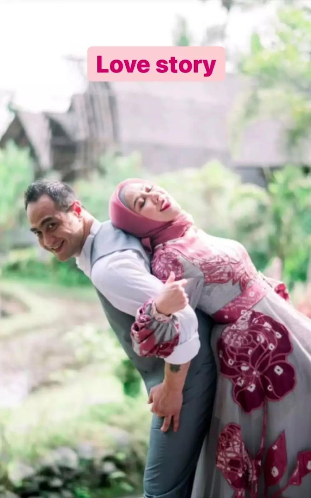 Gaya prewedding terbaru Venna Melinda & Ferry Irawan © 2022 brilio.net
