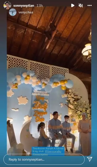 Momen akikah dan khitan anak Fairuz A Rafiq © berbagai sumber