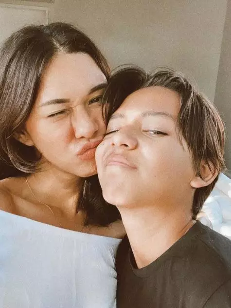 potret terbaru Jason Deandra putra Nana Mirdad © berbagai sumber