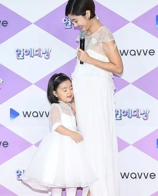 baby bump seleb Korea Berbagai sumber baby bump seleb Korea Berbagai sumber