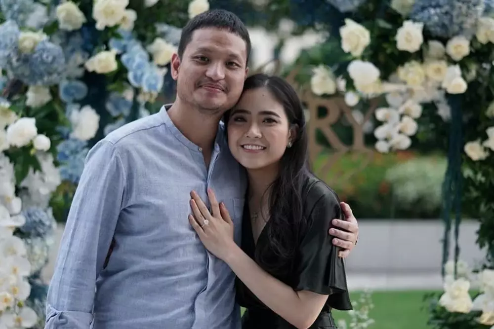 Momen Jessica Tanoe dilamar Jonathan © Instagram Momen Jessica Tanoe dilamar Jonathan © Instagram