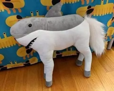 momen beli boneka malah bingungin © 1cak.com