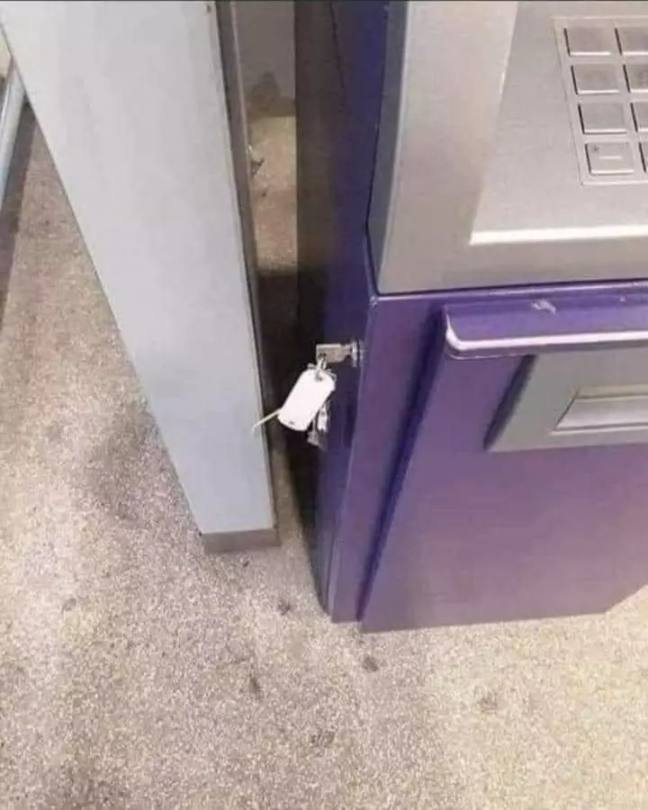 mengamankan benda malah caranya lucu © Instagram