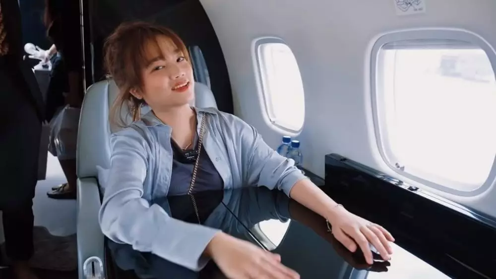 penampakan private jet juragan 99 © YouTube