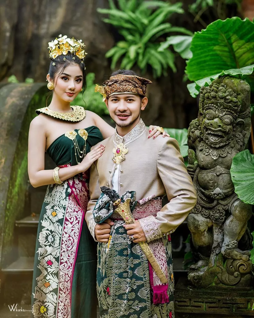 pemotretan ghea youbi dan gian zola pakai adat bali © instagram  pemotretan ghea youbi dan gian zola pakai adat bali © instagram