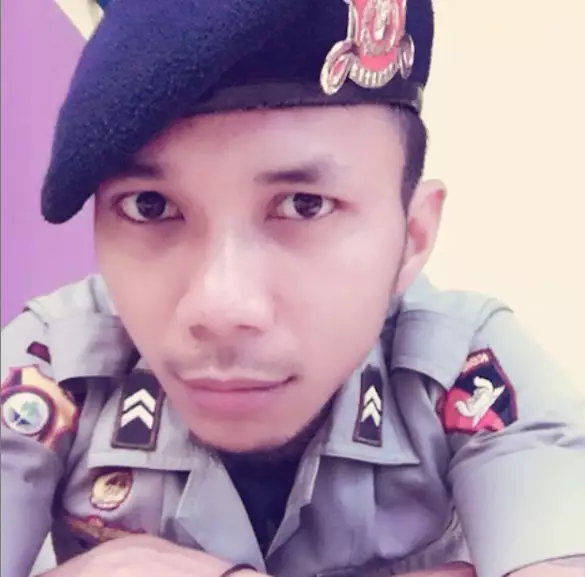 Lama tak muncul, ini 7 kontroversi Norman Kamaru berbagai sumber