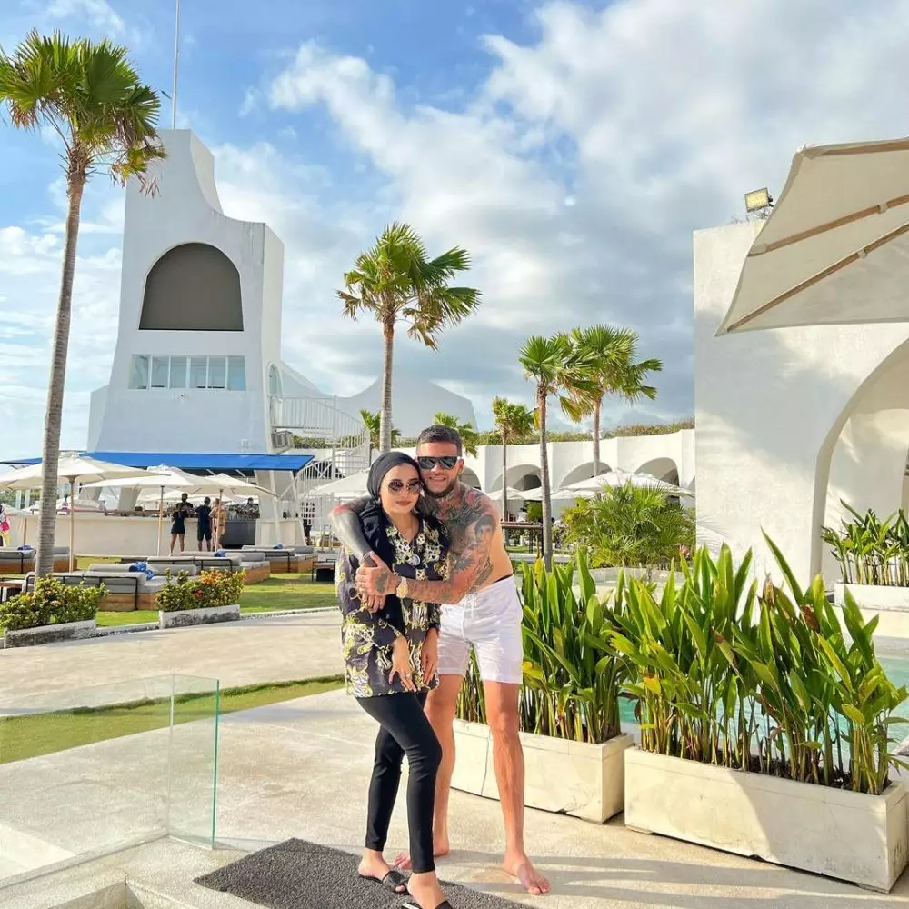 Potret terbaru Diego Michiels bareng istri Instagram