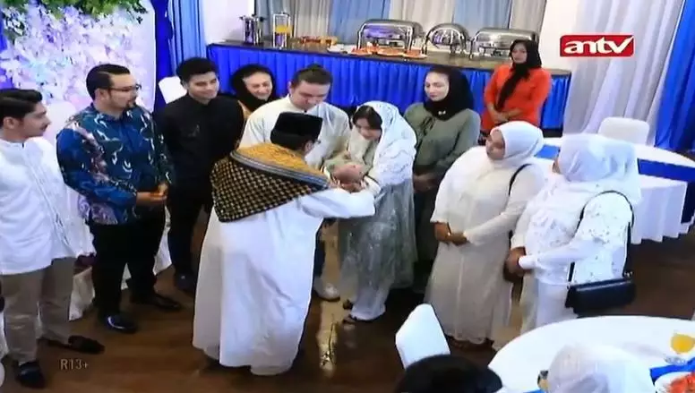 akikah Terpaksa Menikahi Tuan Muda Berbagai sumber