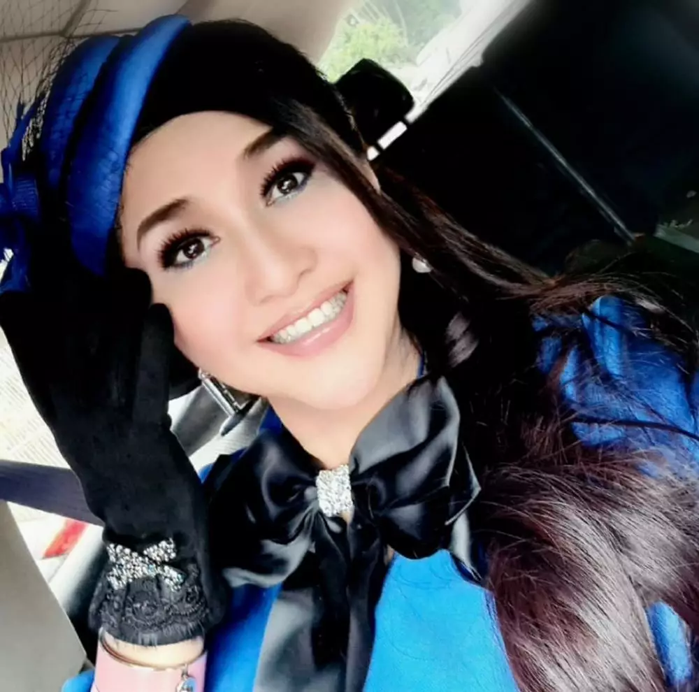 seleb ternyata anak bangsawan Berbagai sumber seleb ternyata anak bangsawan Berbagai sumber