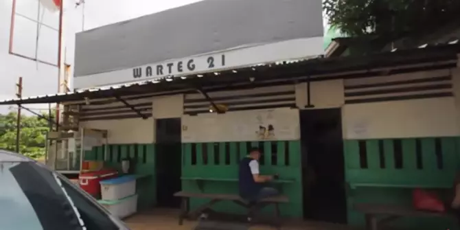 Potret sederhana warteg 21 © YouTube