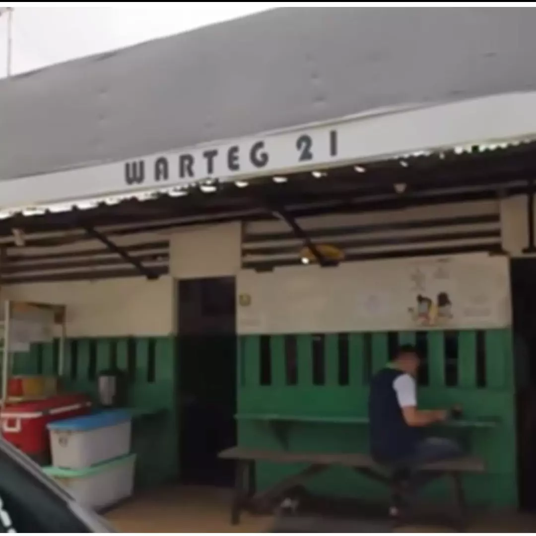 7 Potret sederhana Warteg 21, langganan Jokowi dan Megawati