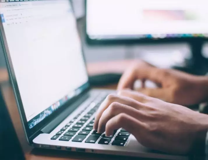 Cara download WhatsApp di PC © 2022 brilio.net