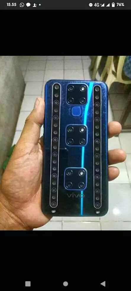 potret lucu orang pakai hp © berbagai sumber potret lucu orang pakai hp © berbagai sumber