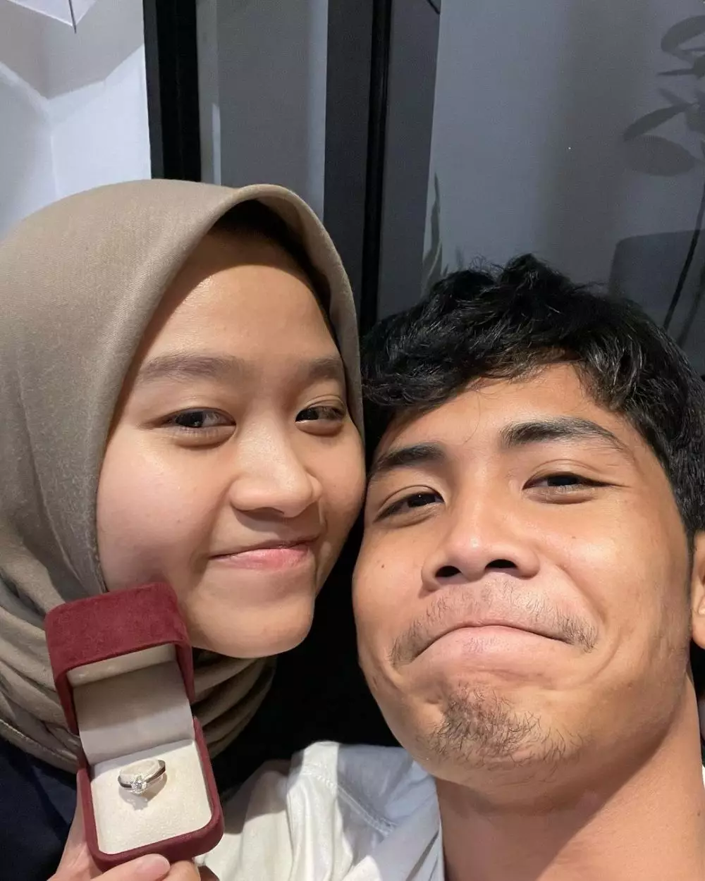 Bintang Emon sudah lamar kekasihnya © Instagram