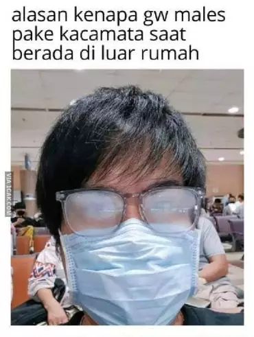 momen lucu dirasakan orang berkacamata © berbagai sumber momen lucu dirasakan orang berkacamata © berbagai sumber