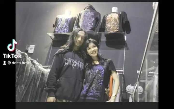 potret delta hesti dan tom liwafa dari pacaran hingga kini © instagram potret delta hesti dan tom liwafa dari pacaran hingga kini © instagram