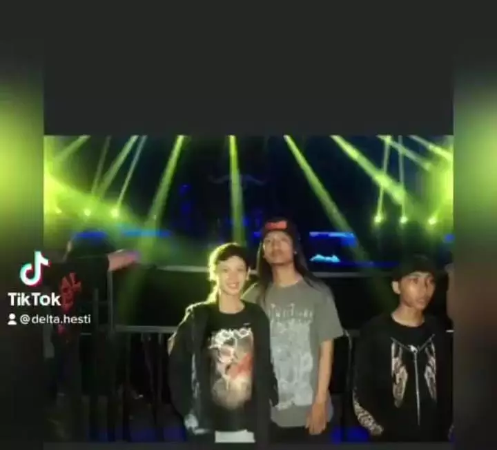 potret delta hesti dan tom liwafa dari pacaran hingga kini © instagram potret delta hesti dan tom liwafa dari pacaran hingga kini © instagram