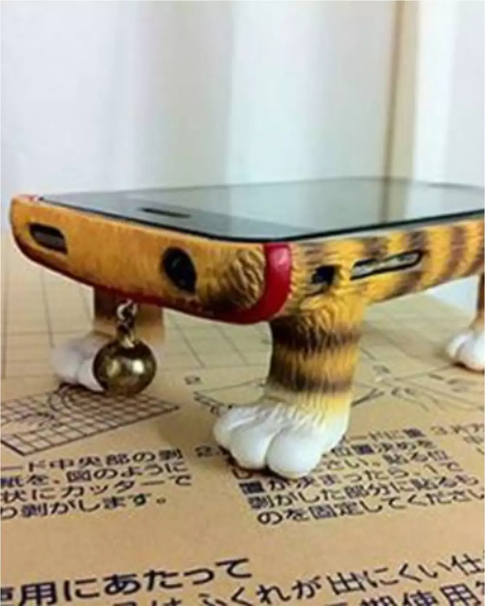 9 Desain case HP ini bikin tepuk jidat, kreatifnya nggak kira-kira berbagai sumber